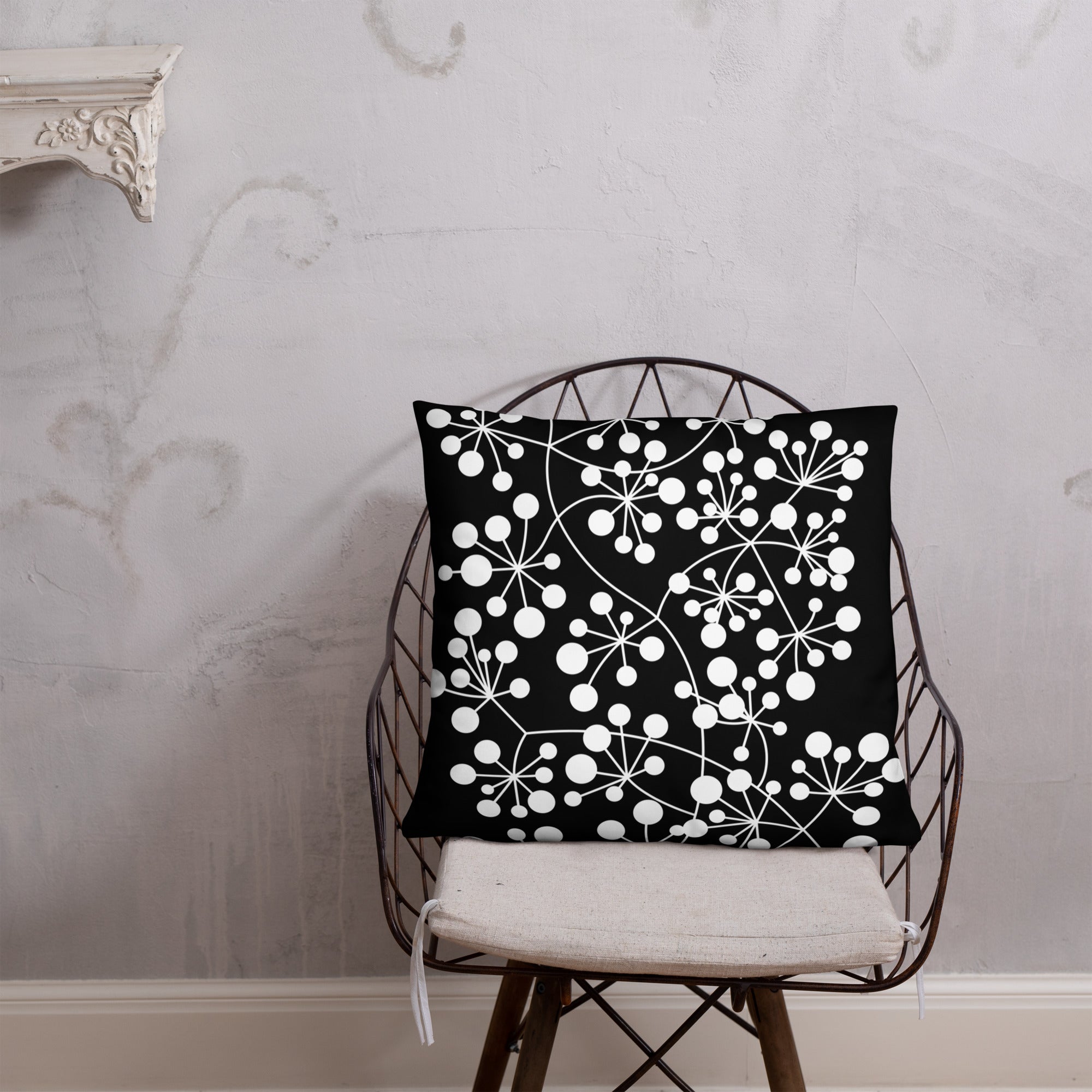 Dunikal Arboricool Cushion, Classic, White on Black